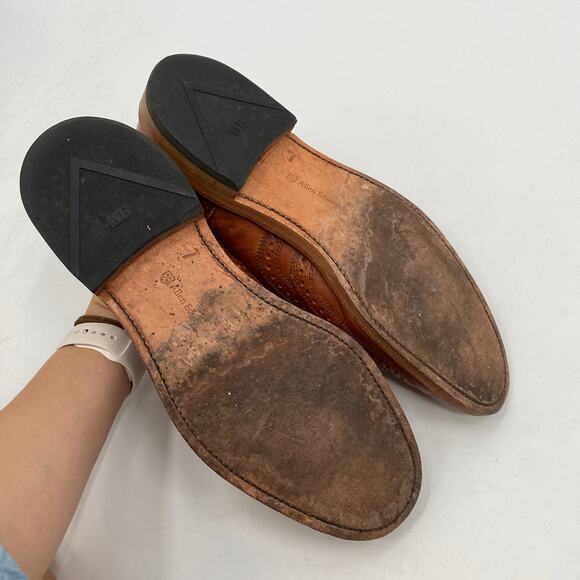 Allen Edmond 11 cognac leather McTavish Oxfords - Picture 5 of 9